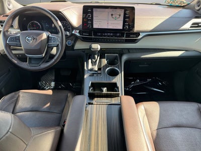 2022 Toyota Sienna Platinum 7 Passenger