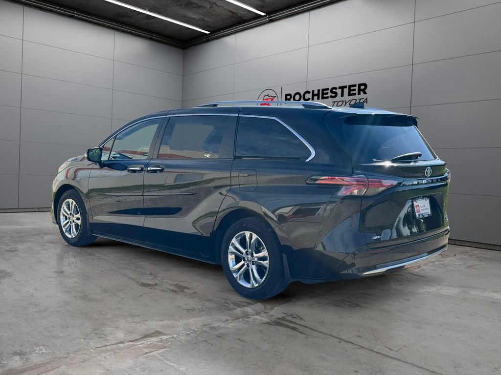 2022 Toyota Sienna Platinum 7 Passenger