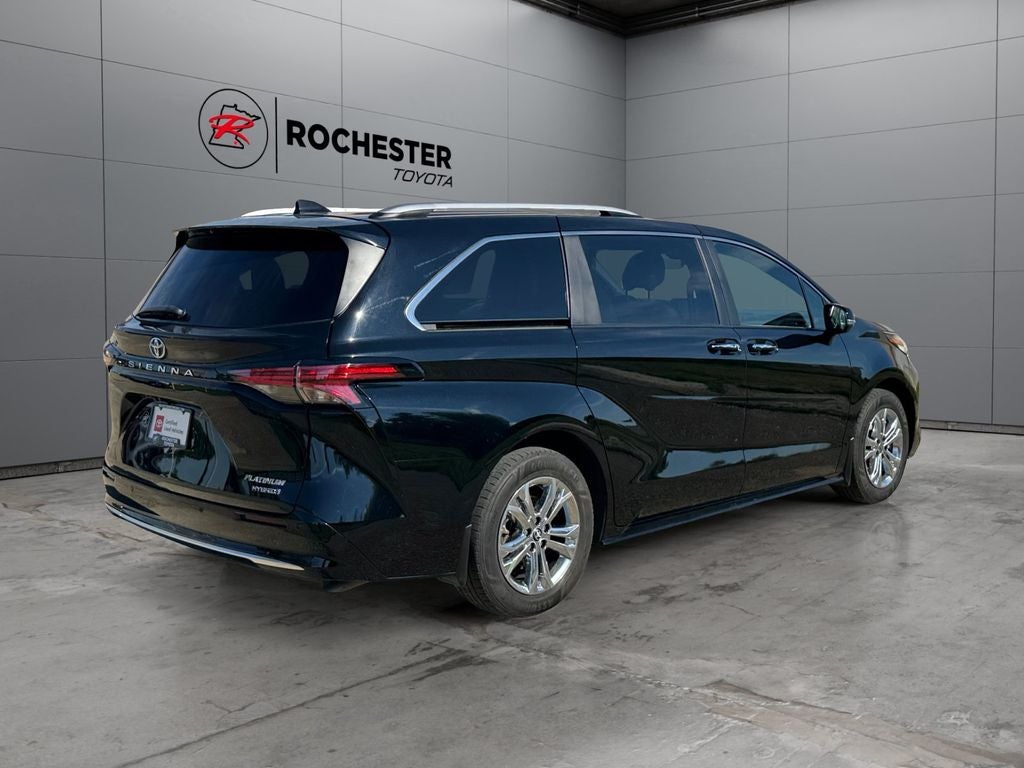 2022 Toyota Sienna Platinum 7 Passenger