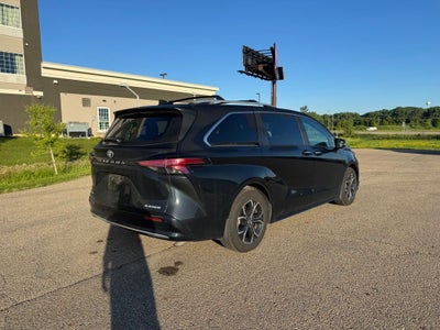 2026 Toyota Sienna Platinum 7 Passenger