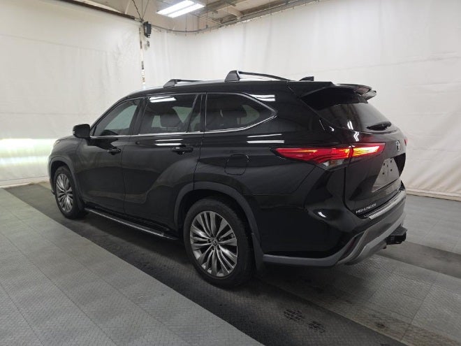 2022 Toyota Highlander Platinum AWD