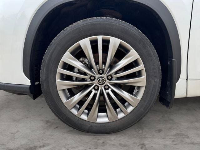 2022 Toyota Highlander Platinum AWD