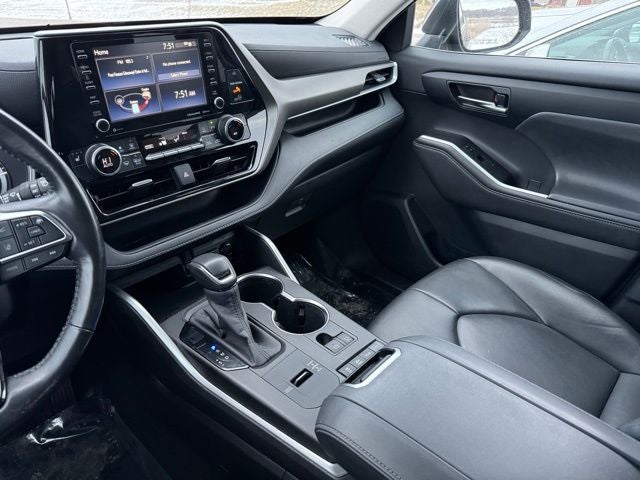 2020 Toyota Highlander Hybrid XLE AWD