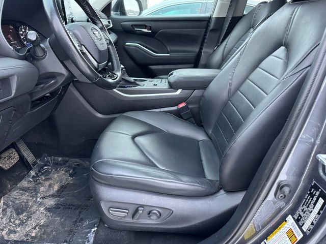 2020 Toyota Highlander Hybrid XLE AWD