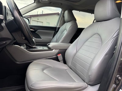2021 Toyota Highlander Hybrid XLE AWD