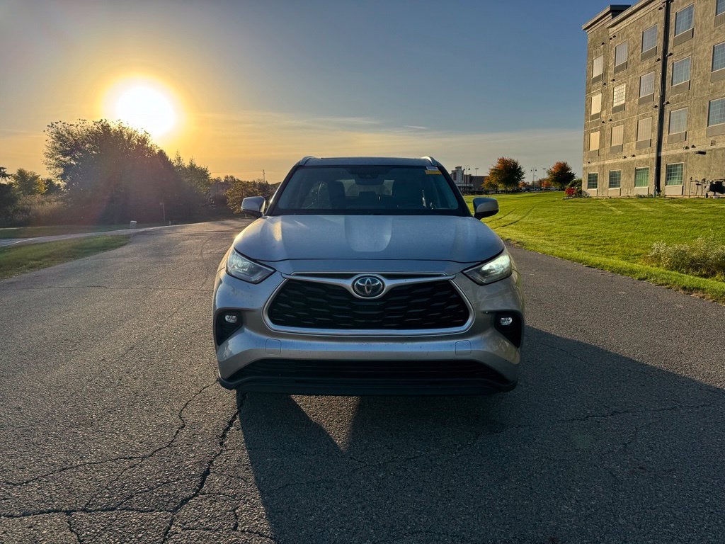 2020 Toyota Highlander Hybrid XLE AWD