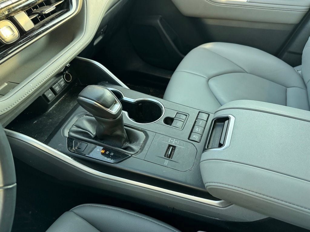 2021 Toyota Highlander Hybrid XLE AWD