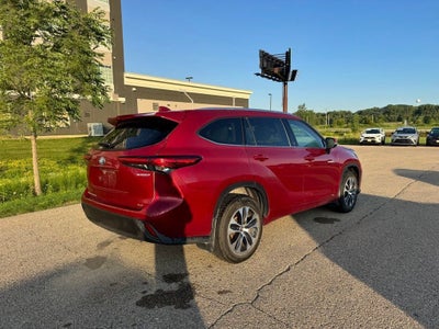 2021 Toyota Highlander Hybrid XLE AWD