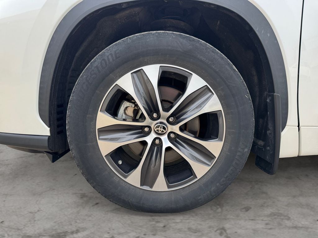 2021 Toyota Highlander XLE AWD