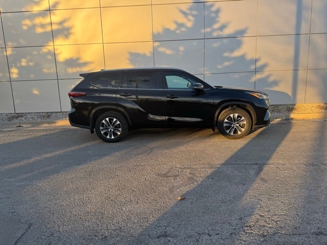 2021 Toyota Highlander XLE AWD