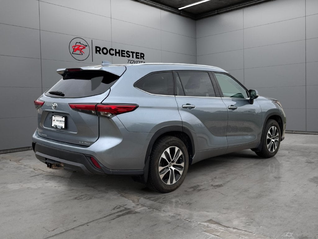 2021 Toyota Highlander XLE AWD