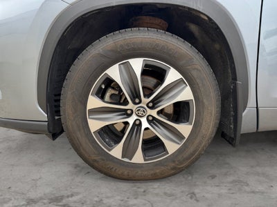 2021 Toyota Highlander XLE AWD