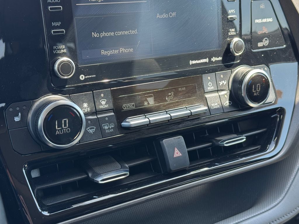 2022 Toyota Highlander XLE AWD