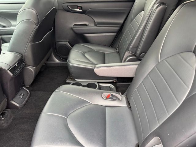 2021 Toyota Highlander XLE AWD