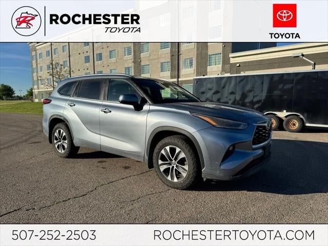 2021 Toyota Highlander XLE 4x4 V6's photo