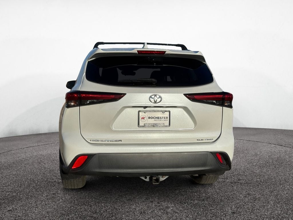 2022 Toyota Highlander XLE AWD
