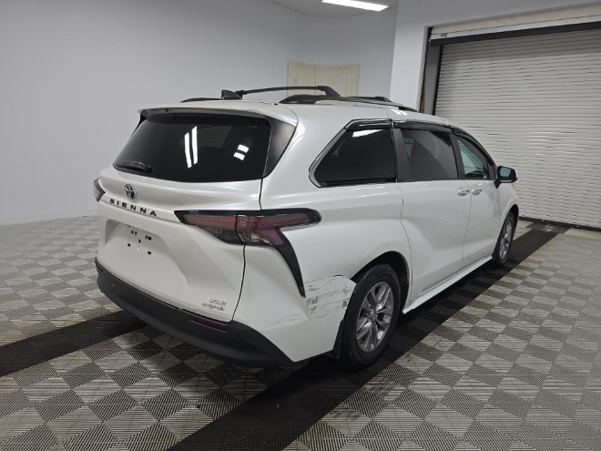 2024 Toyota Sienna XLE 7 Passenger