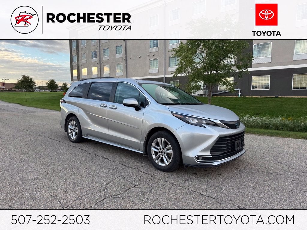 2024 Toyota Sienna XLE 7 Passenger