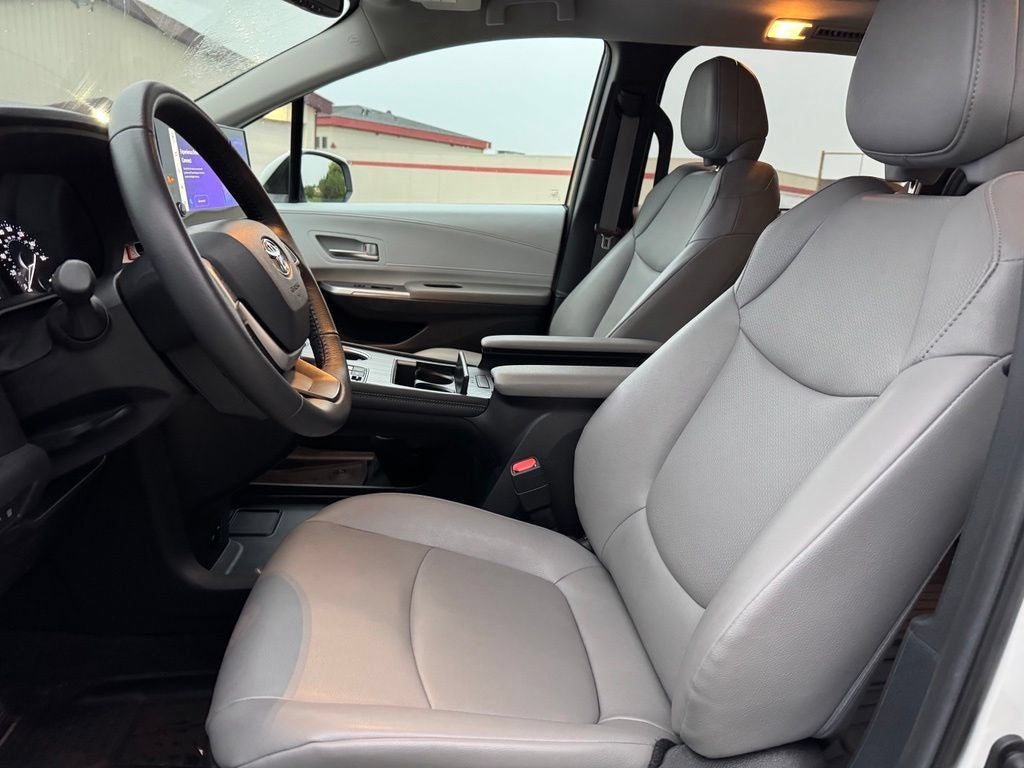 2025 Toyota Sienna XLE 7 Passenger