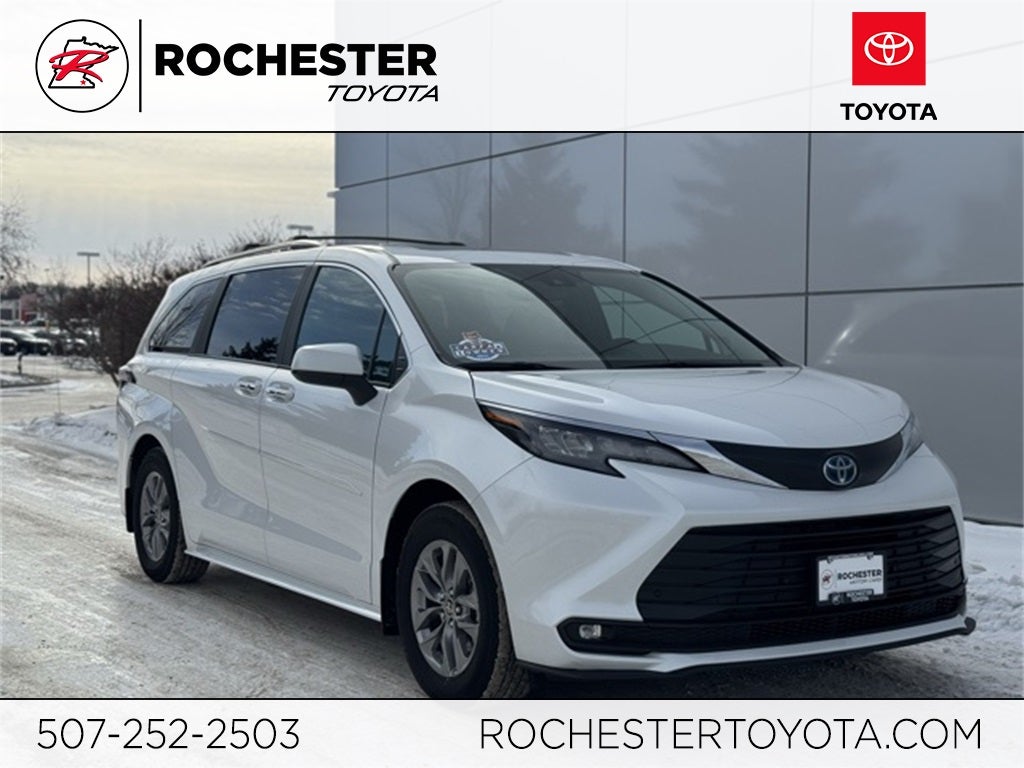 2025 Toyota Sienna XLE 7 Passenger
