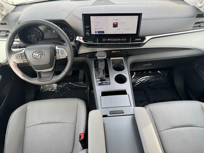 2025 Toyota Sienna XLE 7 Passenger