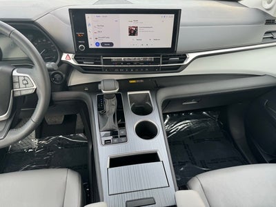 2025 Toyota Sienna XLE 7 Passenger