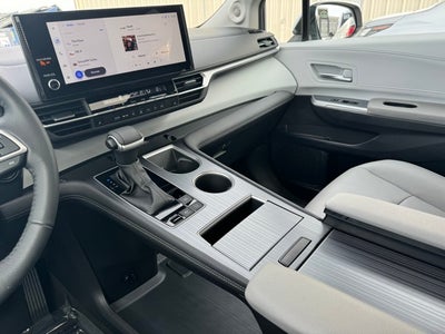 2025 Toyota Sienna XLE 7 Passenger