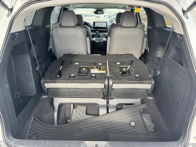 2025 Toyota Sienna XLE 7 Passenger