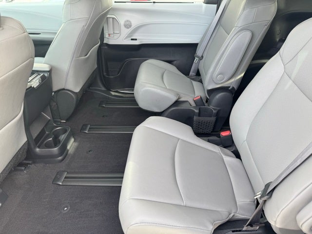 2025 Toyota Sienna XLE 7 Passenger