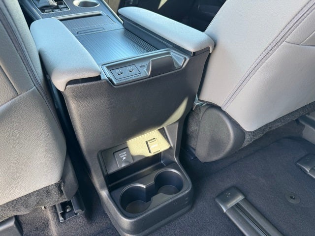 2025 Toyota Sienna XLE 7 Passenger