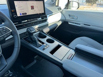 2025 Toyota Sienna XLE 7 Passenger