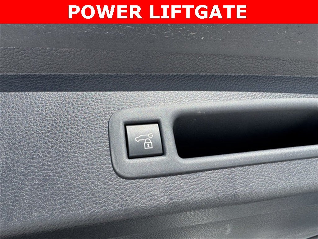 2025 Toyota Sienna XLE 7 Passenger