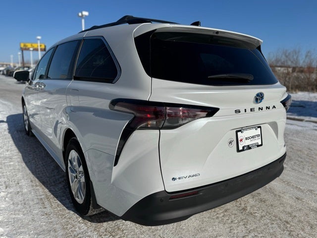 2025 Toyota Sienna XLE 7 Passenger