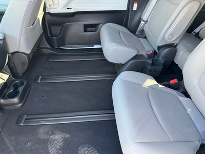 2025 Toyota Sienna XLE 7 Passenger