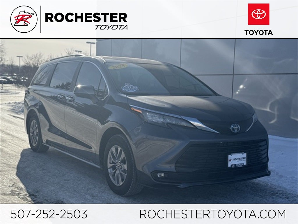 2025 Toyota Sienna XLE 7 Passenger