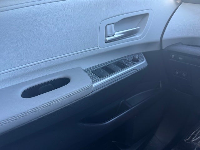2025 Toyota Sienna XLE 7 Passenger