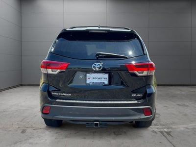 2017 Toyota Highlander SE AWD