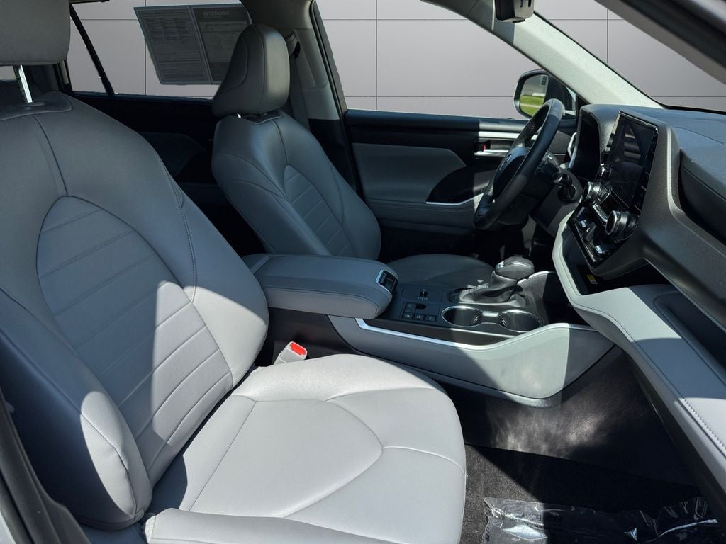 2023 Toyota Highlander Hybrid XLE AWD
