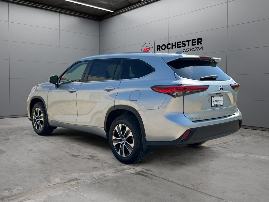 2023 Toyota Highlander Hybrid XLE AWD