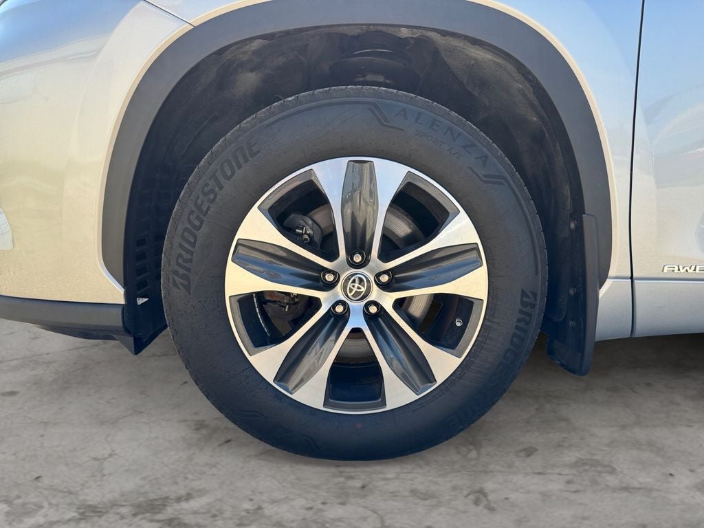 2023 Toyota Highlander Hybrid XLE AWD