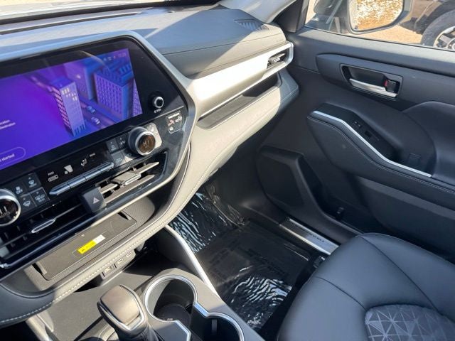 2024 Toyota Highlander Hybrid XLE AWD