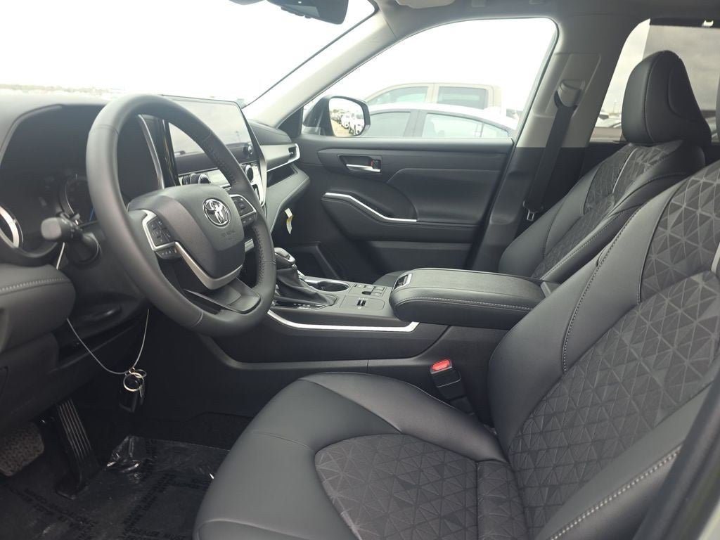 2024 Toyota Highlander Hybrid XLE AWD