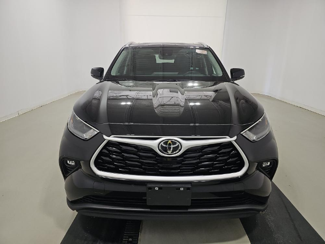 2025 Toyota Highlander Hybrid XLE AWD