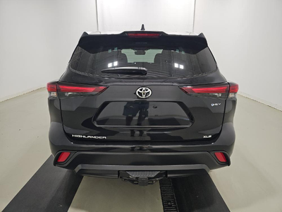 2025 Toyota Highlander Hybrid XLE AWD