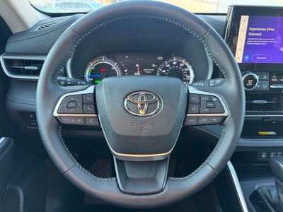 2025 Toyota Highlander Hybrid XLE AWD