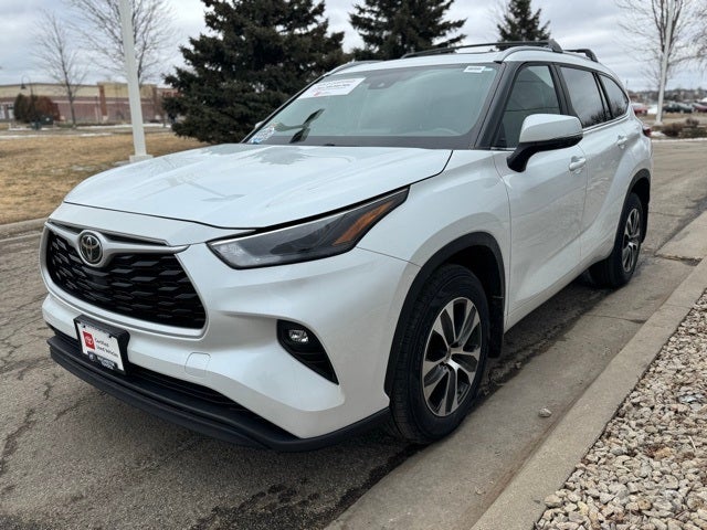 2023 Toyota Highlander XLE AWD