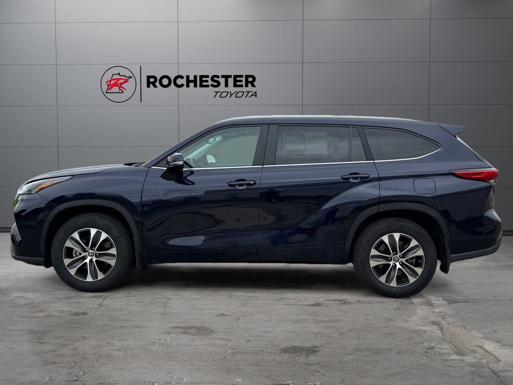 Used 2023 Toyota Highlander XLE with VIN 5TDKDRBH3PS027026 for sale in Rochester, Minnesota