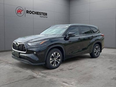 2023 Toyota Highlander XLE AWD
