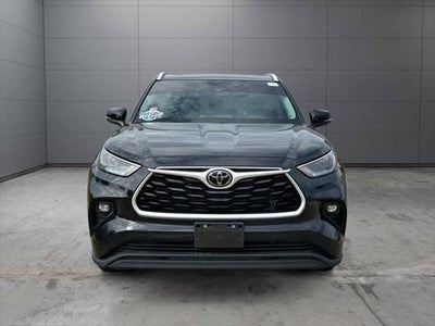 2023 Toyota Highlander XLE AWD