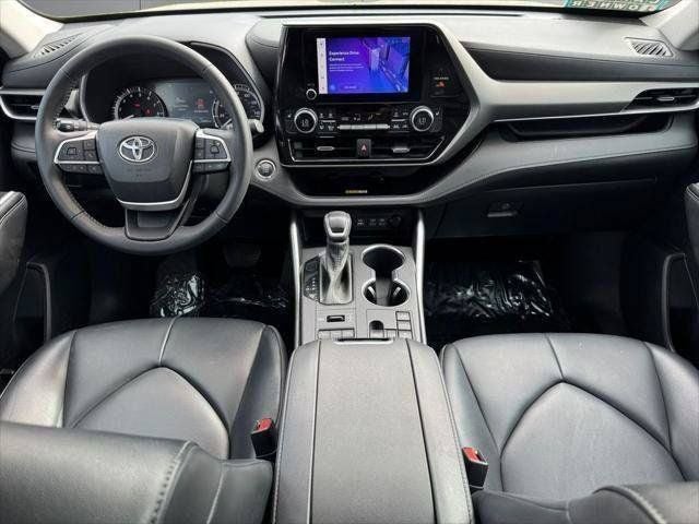 2023 Toyota Highlander XLE AWD